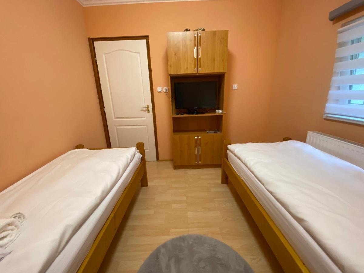 Rév1 Vendégház Révfülöp Exterior foto